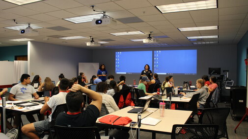 Instruction Librarian teaching a class of students